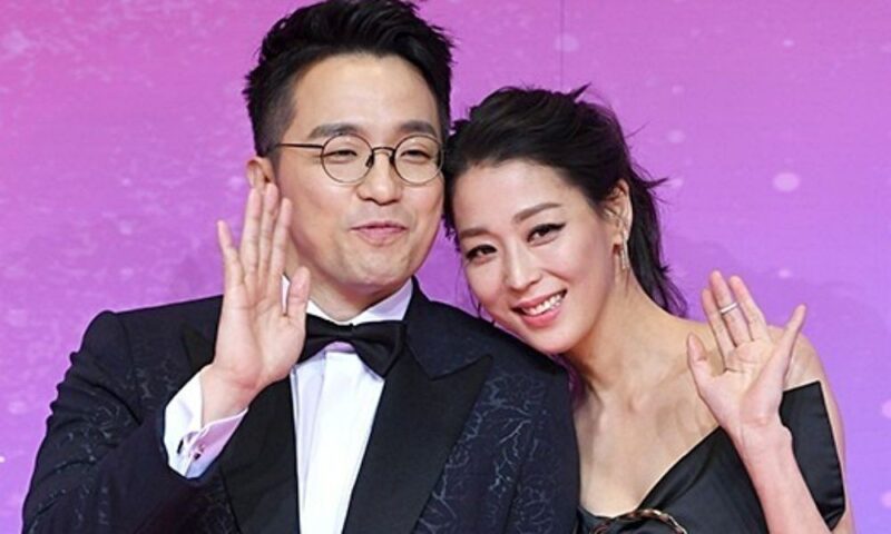 「ダイヤより金が好き」女優ハン・ゴウン、結婚11年目に夫から贈られた“金7ドン”の指輪に涙…夫婦の絆に温かい反響