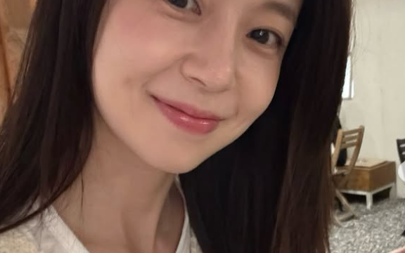 結婚を控えたペク・ジンヒの近況、清純な美しさが際立つ最新ショットを公開