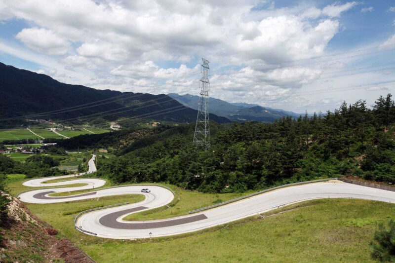 「宝鉢峠」でも「マルティ峠」でもない…慶南の「韓国の美しい道100選」に選ばれた絶景ロードとは