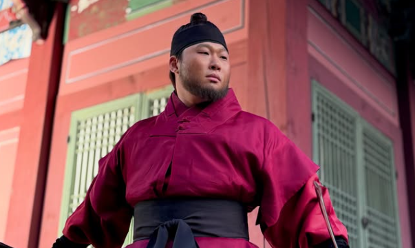 ラッパーSwings、時代劇ドラマで武士役に挑戦！「カピバラ似」イジりにSNSでユーモアあふれる反応