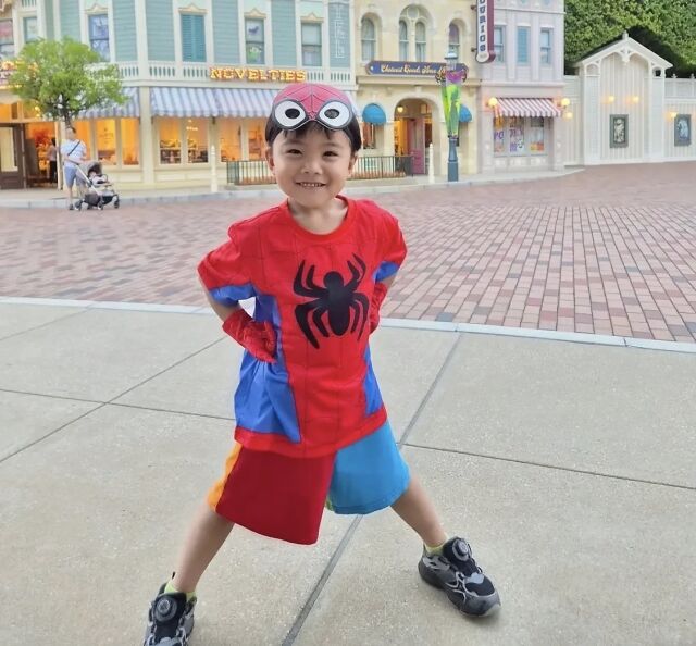 『スーパーマンが帰ってきた』ウ・ヘリムの息子シウくん、驚きの成長！「ママと瓜二つ」