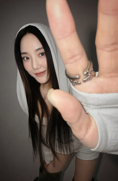 46歳BADA、変わらぬスタイルと美貌で会場を圧倒「現役アイドルかと」