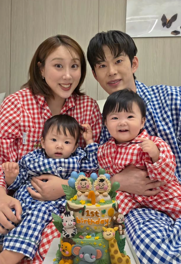 「エンジョイカップル」ソン・ミンス＆イム・ララ、双子の1歳誕生日に小児患者へ寄付