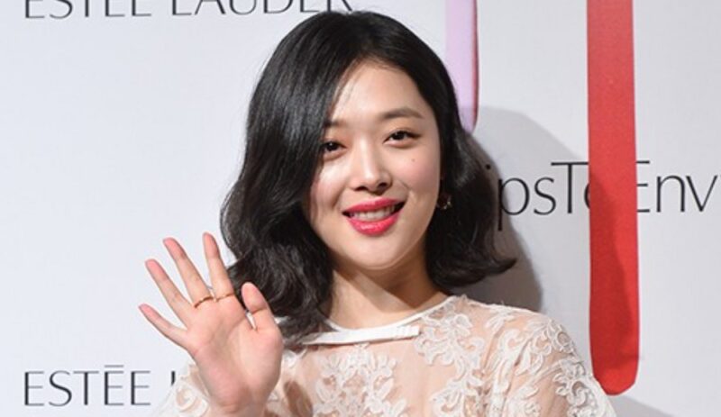 カン・ジヨン、親友・故ソルリさん7周忌に静かに追悼投稿 あどけない笑顔に「会いたい」…胸が苦しくなる