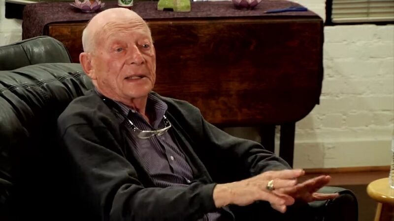 演劇界の巨匠が死去…『ゴドーを待ちながら』俳優、自宅で亡くなる→享年98歳