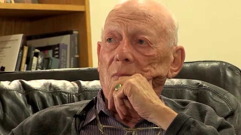 演劇界の巨匠が死去…『ゴドーを待ちながら』俳優、自宅で亡くなる→享年98歳