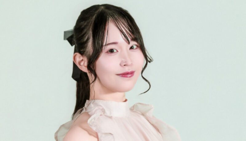 リサ、人妻に…電撃「結婚」発表→婚姻届提出完了「女優活動を積極的に行う」