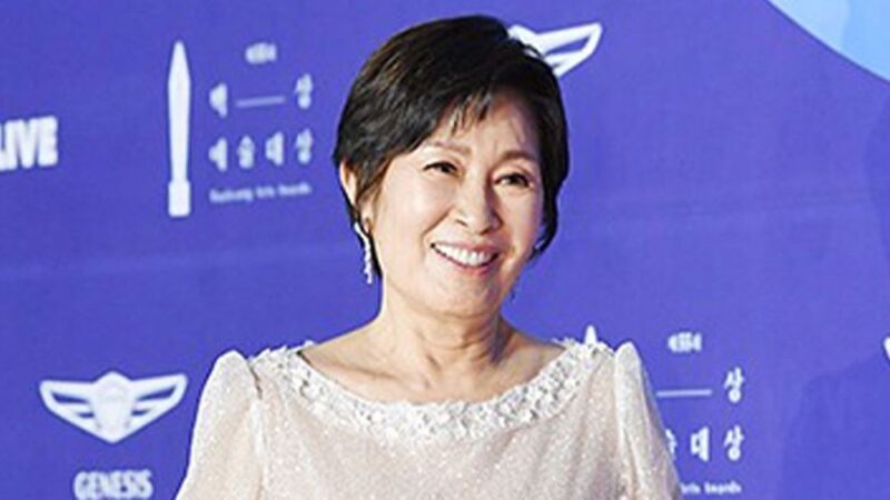 「国民の母」キム・ヘジャ、体調不良の中→元気な姿で登場…「皆さんのそばでずっと見ていたい」