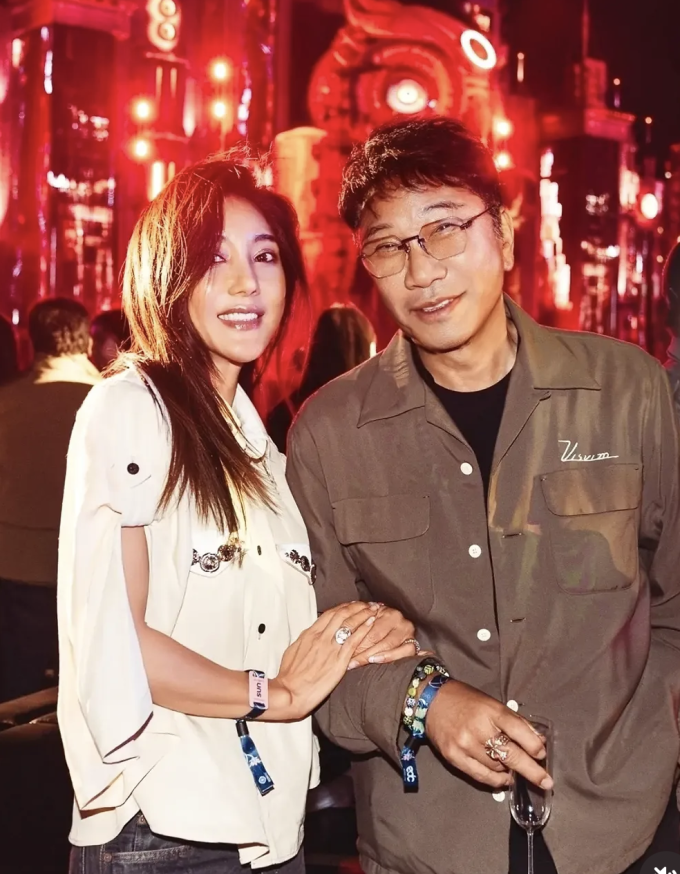 元S.E.S.のパダが明かすイ・スマン氏の美談、デビュー前の経済的苦境を救った深い恩情