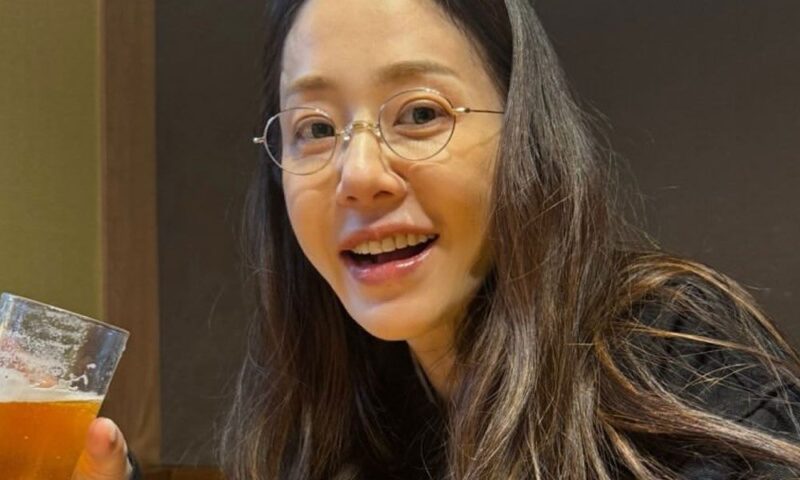 55歳コ・ヒョンジョン、健康不安を乗り越え公開した近況にファン安堵