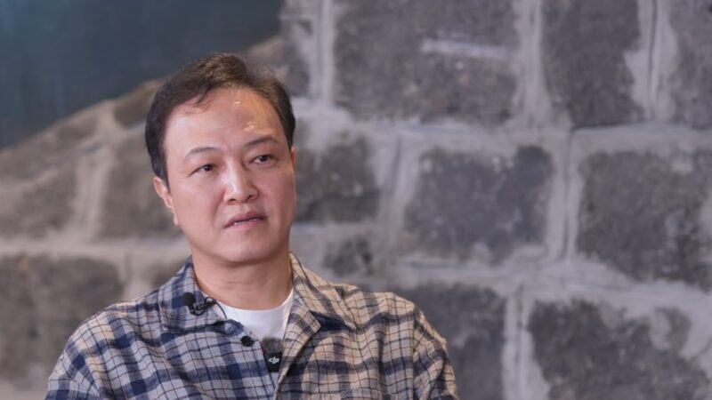 大学時代に申東曄を暴行したとされるトップ俳優、申東曄のチャンネルに直接出演して…