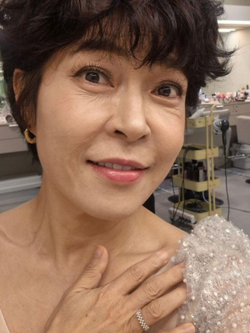 「-8kg」チョ・ヘリョン、さらに痩せ細る…まだ満足できず→「40kg台が目標」