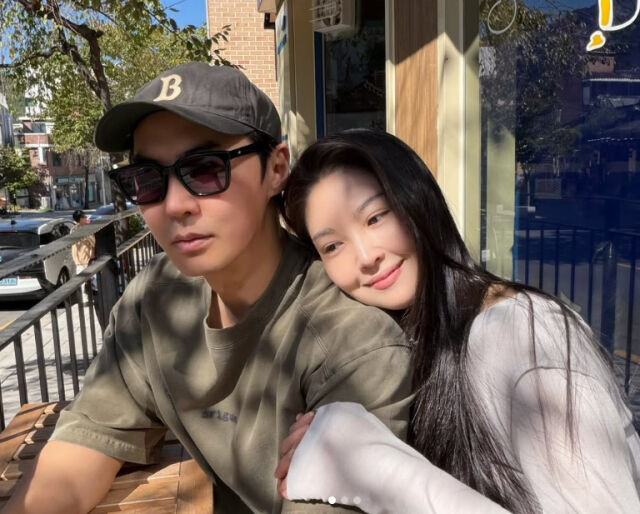 SHINHWAチョンジン＆リュ・イソ夫妻、流産公表後にファンへ感謝を伝える「皆様のために祈り続けます」