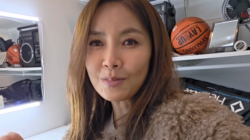女優シン・アエラ、息子の壮絶な学校いじめ被害と自身の更年期障害を赤裸々に告白
