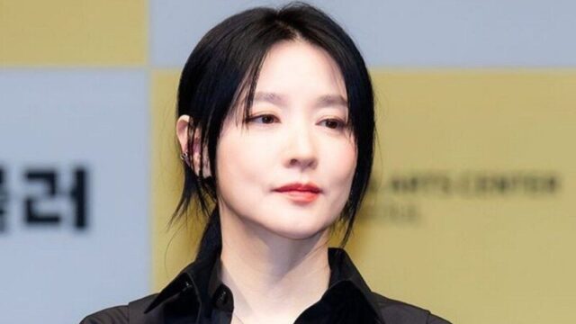 イ・ヨンエ、75歳夫との公の場で見せた変わらぬ夫婦愛に注目