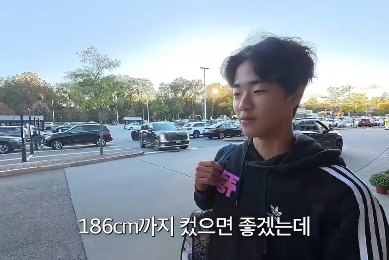 クォン・サンウ＆ソン・テヨン、子育ても大成功…17歳で早くも身長183cm→米国の数学で満点も
