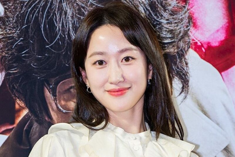 女優チョン・ヘビン、新居の豪華キッチンを初公開!こだわり抜いたインテリアと家族のためのレシピ