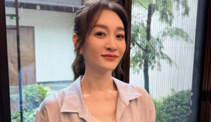 ‘994억 프러포즈’ 받은 女배우, 11년 만 ‘이혼’→전남편 ’41억 채무’엔 선 긋기 