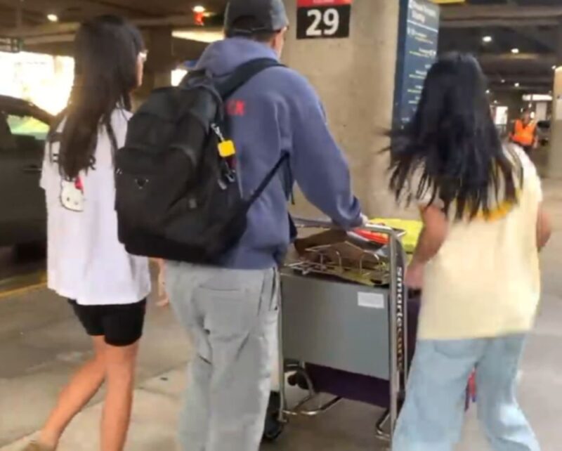 ‘5년 기러기 끝’ 정형돈, 애틋한 가족 상봉 영상 재조명→사춘기 딸들 아빠 품에 폭 ‘누리꾼 감격’
