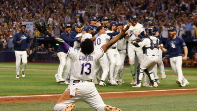 MLBワールドシリーズ、初の頂点をかけた歴史的対決！ミルウォーキー対タンパベイを徹底プレビュー
