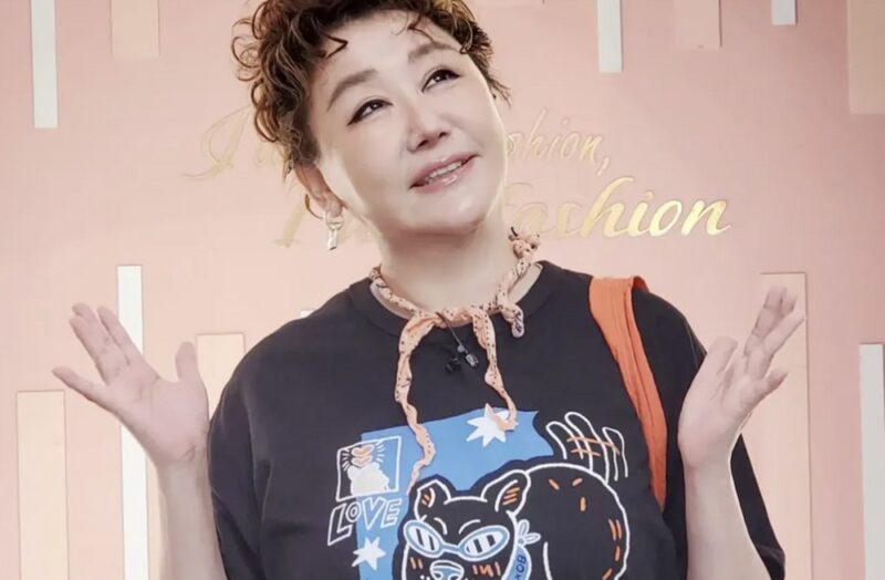 「店全部買ってもお釣り来る」…「資産675億ウォン説」トップ女優、ディスカウントストアで目撃