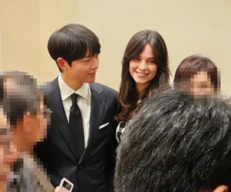 宋仲基に元妻の宋慧喬について話したら、一瞬で表情が強張った…