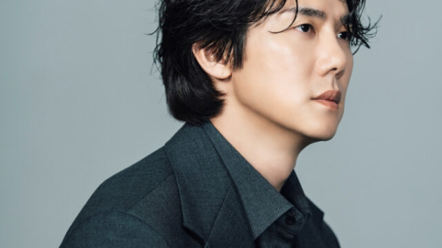 ユ・ヨンソク、新ドラマ『ライアー』ポスター撮影の裏側を公開…緊張感漂うビハインドカット