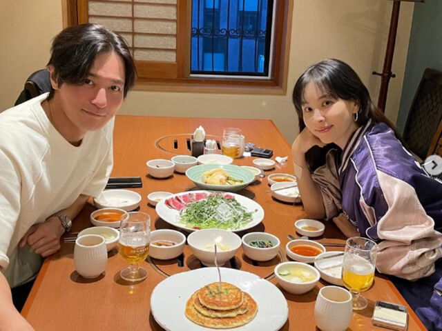 女優コ・ソヨン、YouTubeで夫チャン・ドンゴンとの仲睦まじい日常を公開！クローゼットの貴重品や南大門ショッピングの素顔