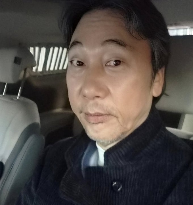 歌手イ・ムンセ、白内障手術後の驚きのエピソードを告白「妻がこんなに綺麗だったとは」