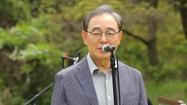国税庁職員から伝説のシンガーソングライターへ：金成浩が遺した韓国歌謡界の至宝