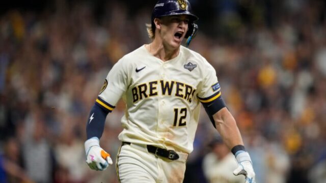 ミルウォーキーがWS2連勝で初優勝へ王手！新人遊撃手プラットが失策の汚名を返上する決勝打