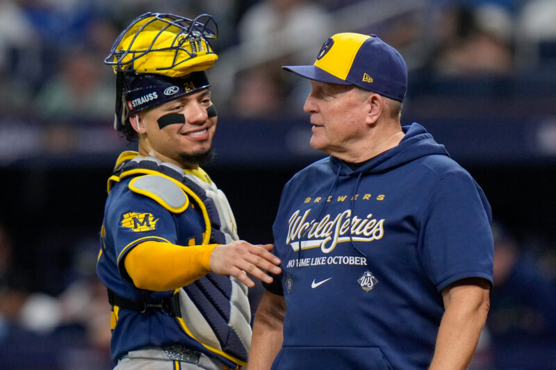 ミルウォーキーの司令塔が覚醒、MLBポストシーズンで驚異的なABSチャレンジ成功率を記録