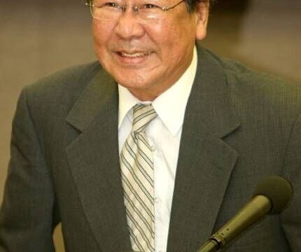 「ただ涙のみ」…故・崔不巖氏死去に追悼の波、告別式場はソウルアサン病院