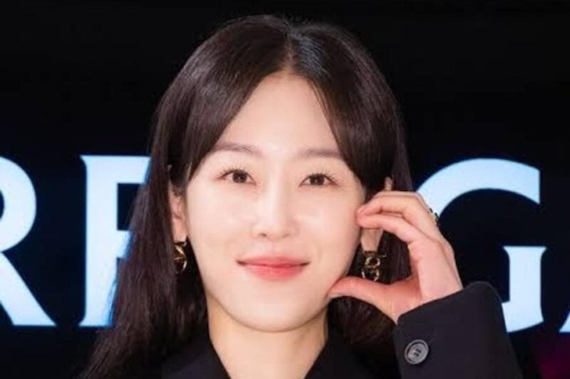 ソ・ヒョンジン、写真流出か…ベッドでの姿にファン騒然